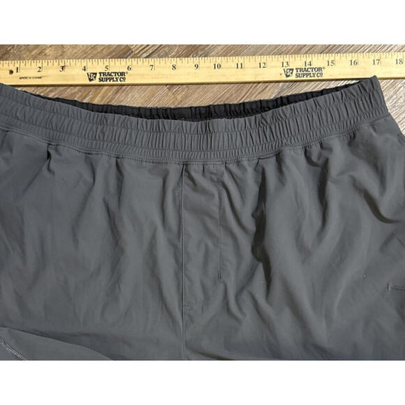 Rhone Versatility Shorts Gray Athletic Stretch Activewear Athleisure Minimalist - Picture 11 of 15